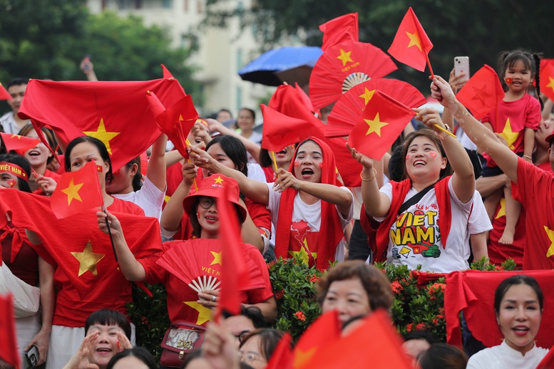 Công điện về việc tặng quà người dân nhân dịp kỷ niệm 80 năm Cách mạng Tháng Tám và Quốc khánh 2/9